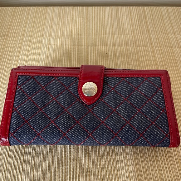 Authentic Burberry bifold wallet - Picture 3 of 6